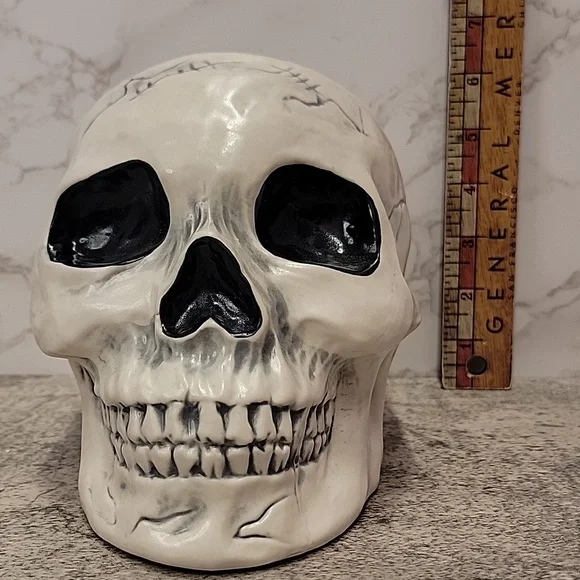 Ceramic Skull Candy Dish - Picture 10 of 12